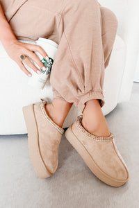 Alpine Glow Fur Lined Platform Slippers (Beige) - NanaMacs