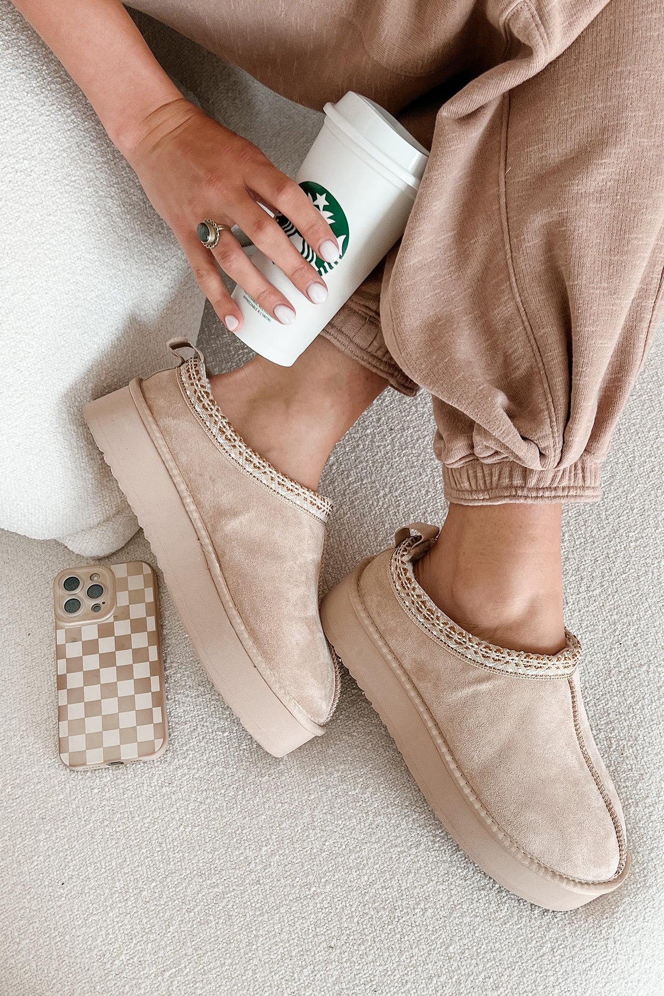 Alpine Glow Fur Lined Platform Slippers (Beige) - NanaMacs