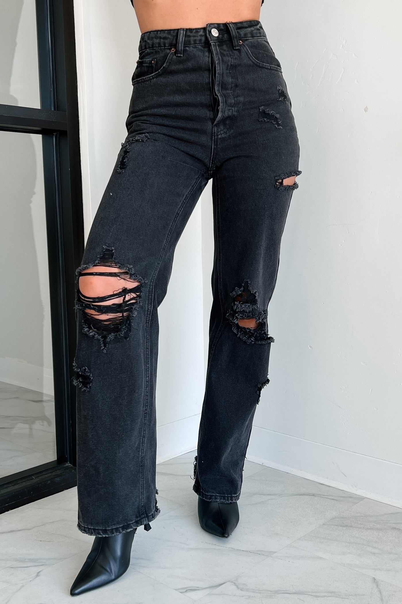 Huntsville High Rise Destroyed Straight Leg Jeans (Washed Black)