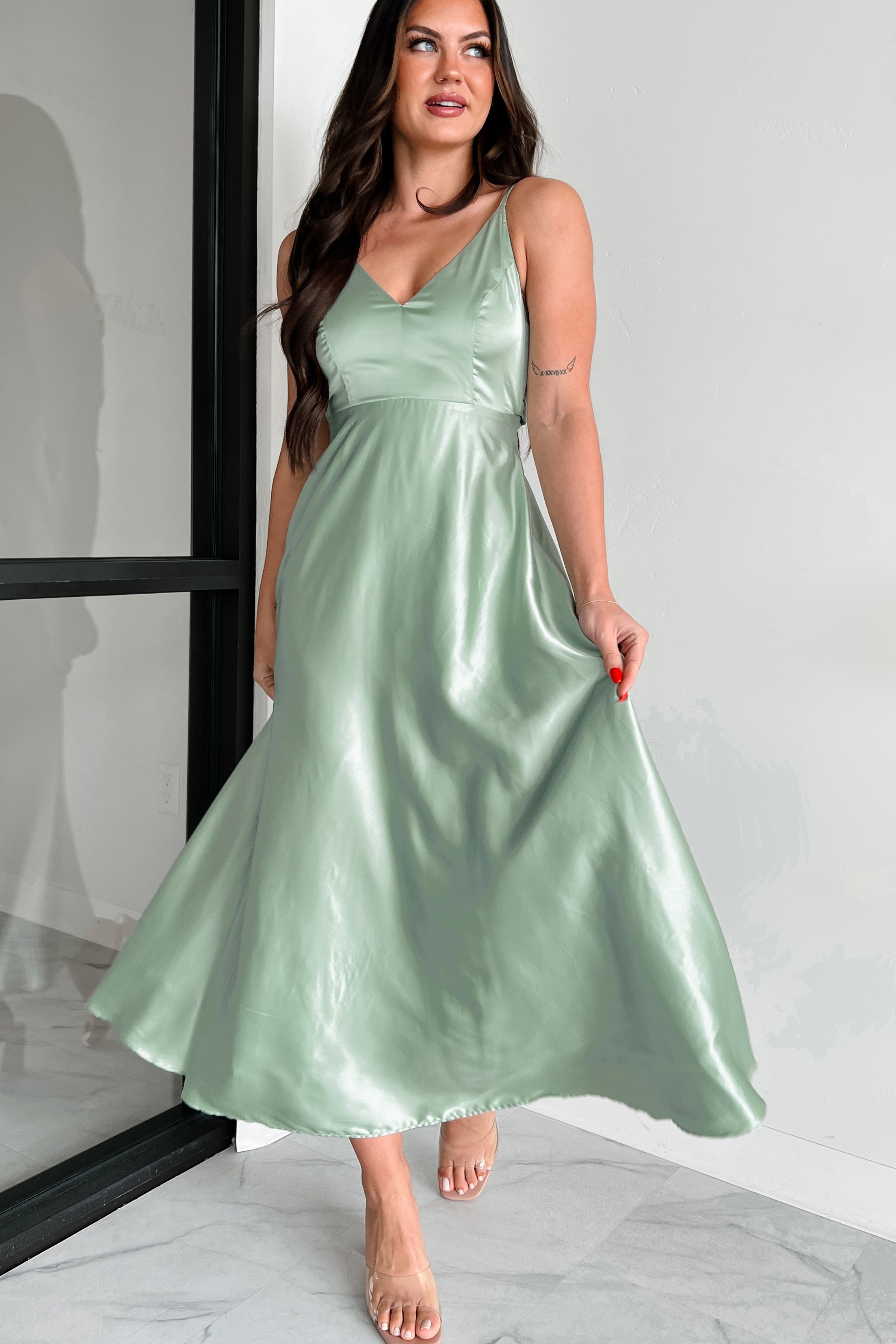 Women's Luxurious Poise Satin Midi Dress in Pastel Sage - Size M Women's Luxurious Poise Satin Midi Dress in Pastel Sage - Size M