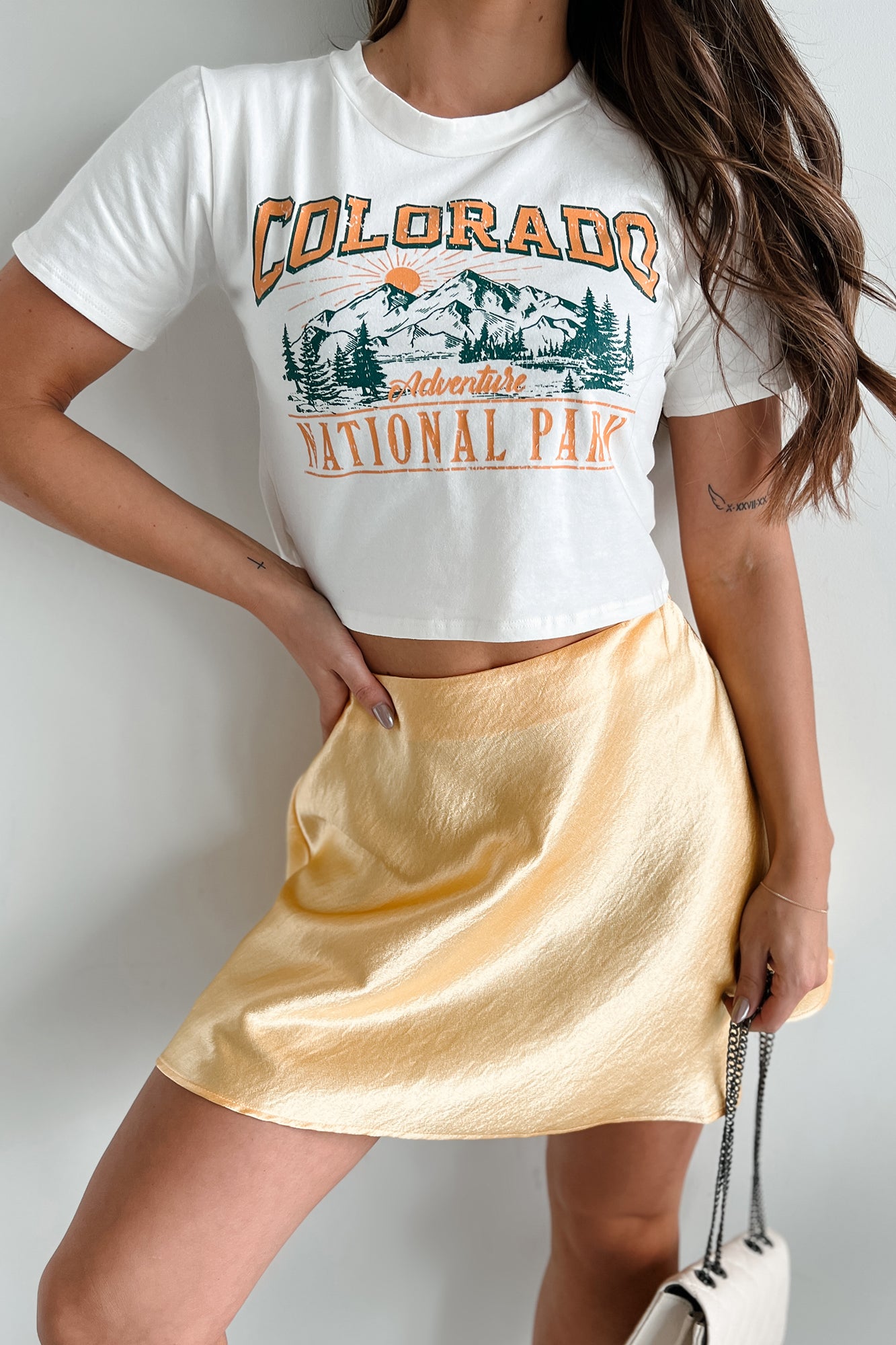 "Colorado National Park" Graphic Crop Tee (Ivory) - NanaMacs