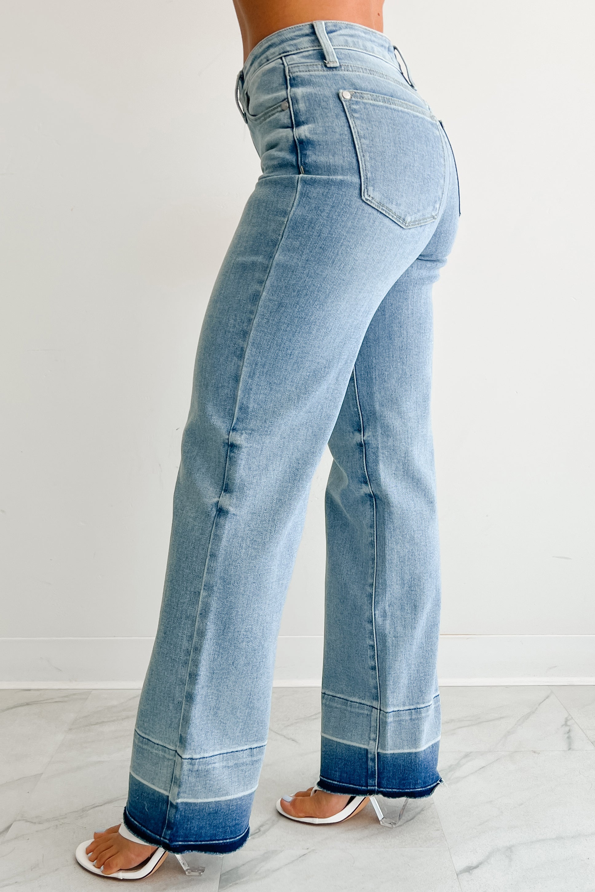 Andrew Wide Leg Mid Rise Judy Blue Jeans (Light) · NanaMacs