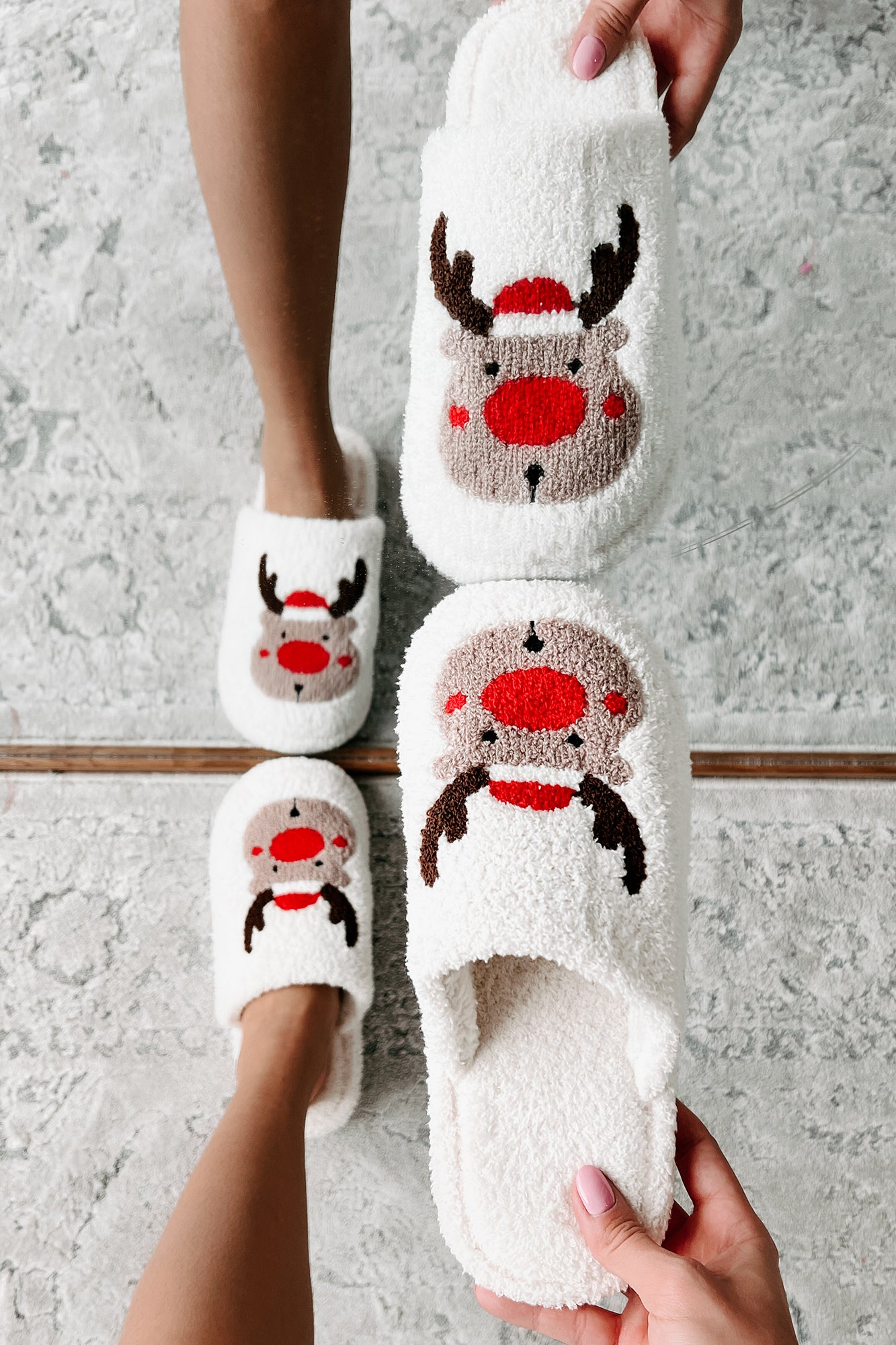 Hey Rudolph Fuzzy Reindeer Slippers (White/Reindeer) - NanaMacs