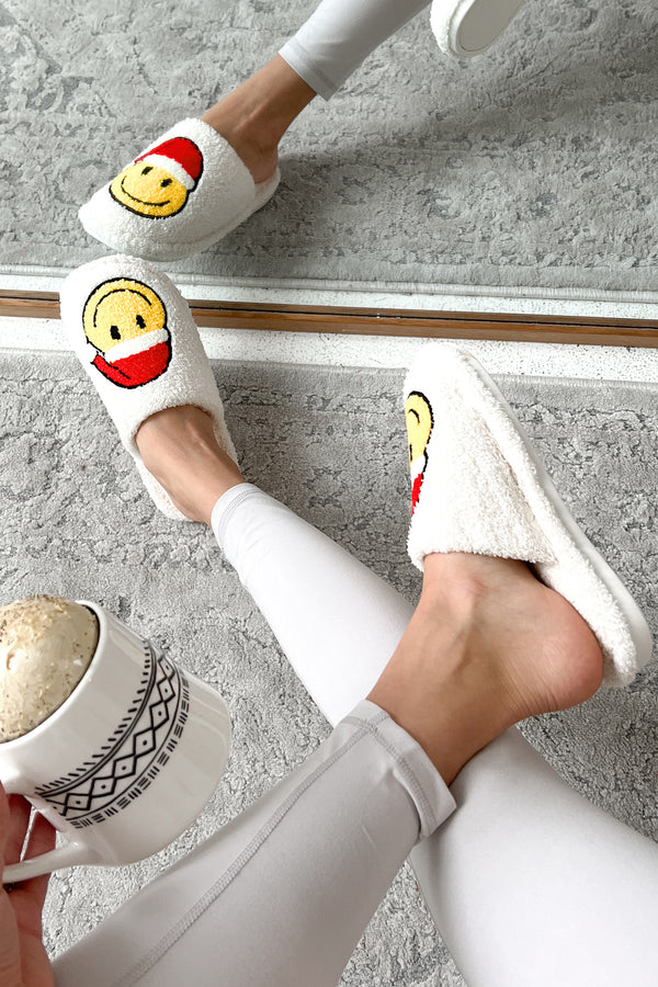 Jolly For The Holidays Fuzzy Santa Smile Slippers (White/Santa) - NanaMacs