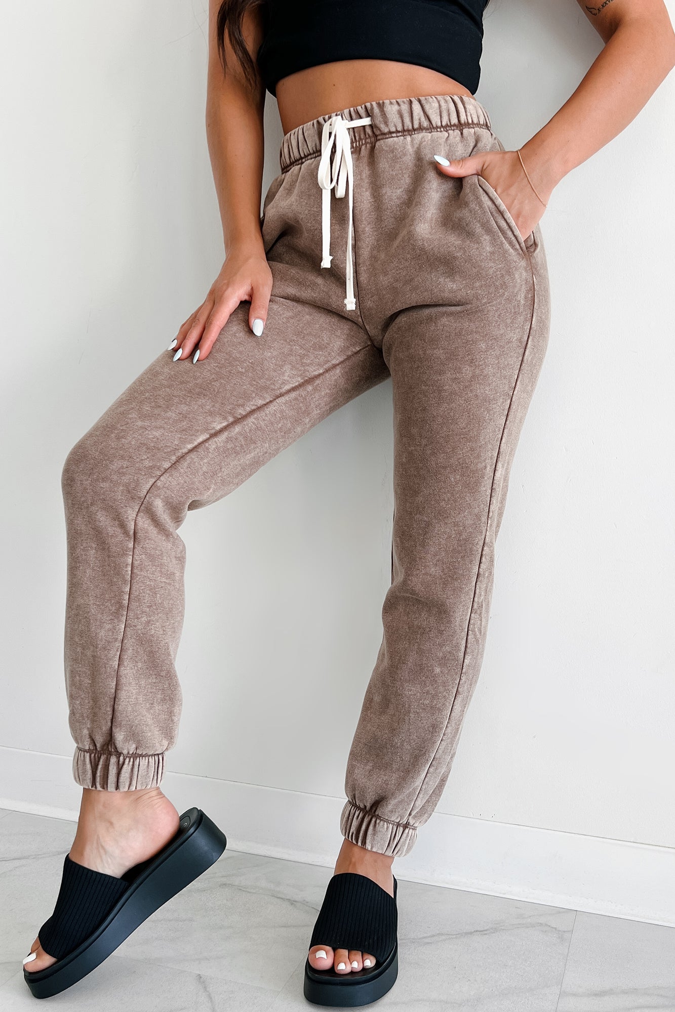 Finnegan Zenana Acid Wash Jogger Sweatpants (Mocha) - NanaMacs