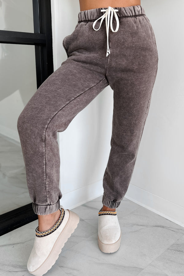 Finnegan Zenana Acid Wash Jogger Sweatpants (Brown) - NanaMacs