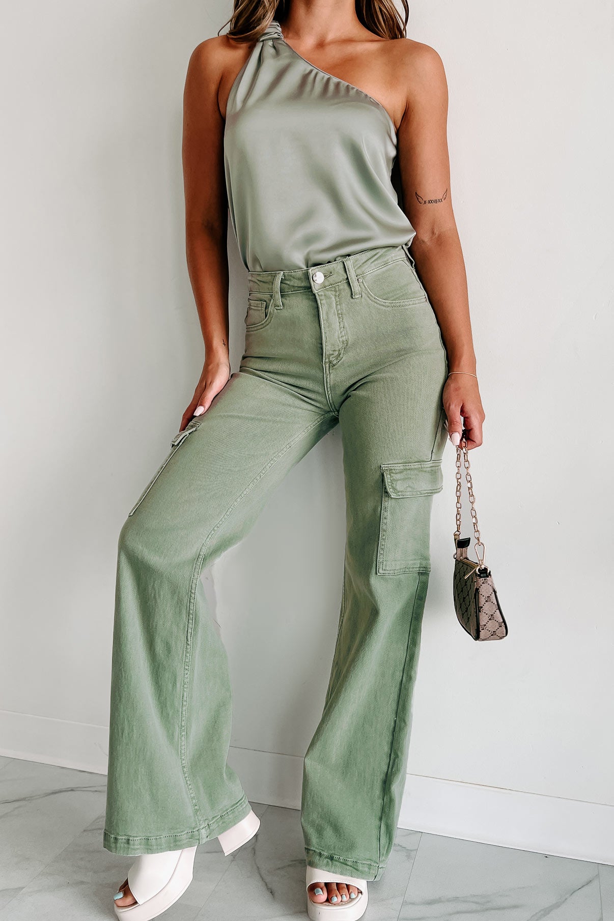 Living In The Moment High Rise Wide Leg Cargo Jeans (Olive) - NanaMacs