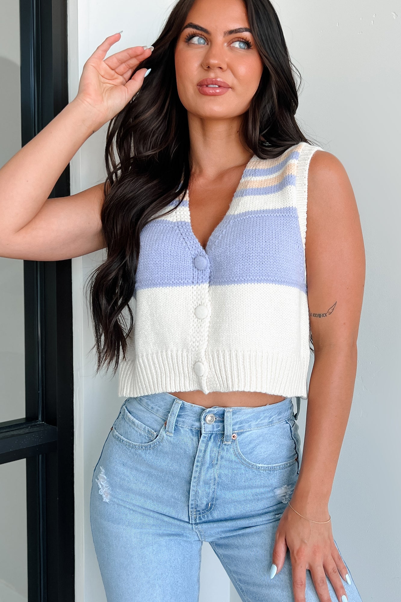 Play It Smart Colorblock Sweater Vest Top (Ivory/Lavender Multi