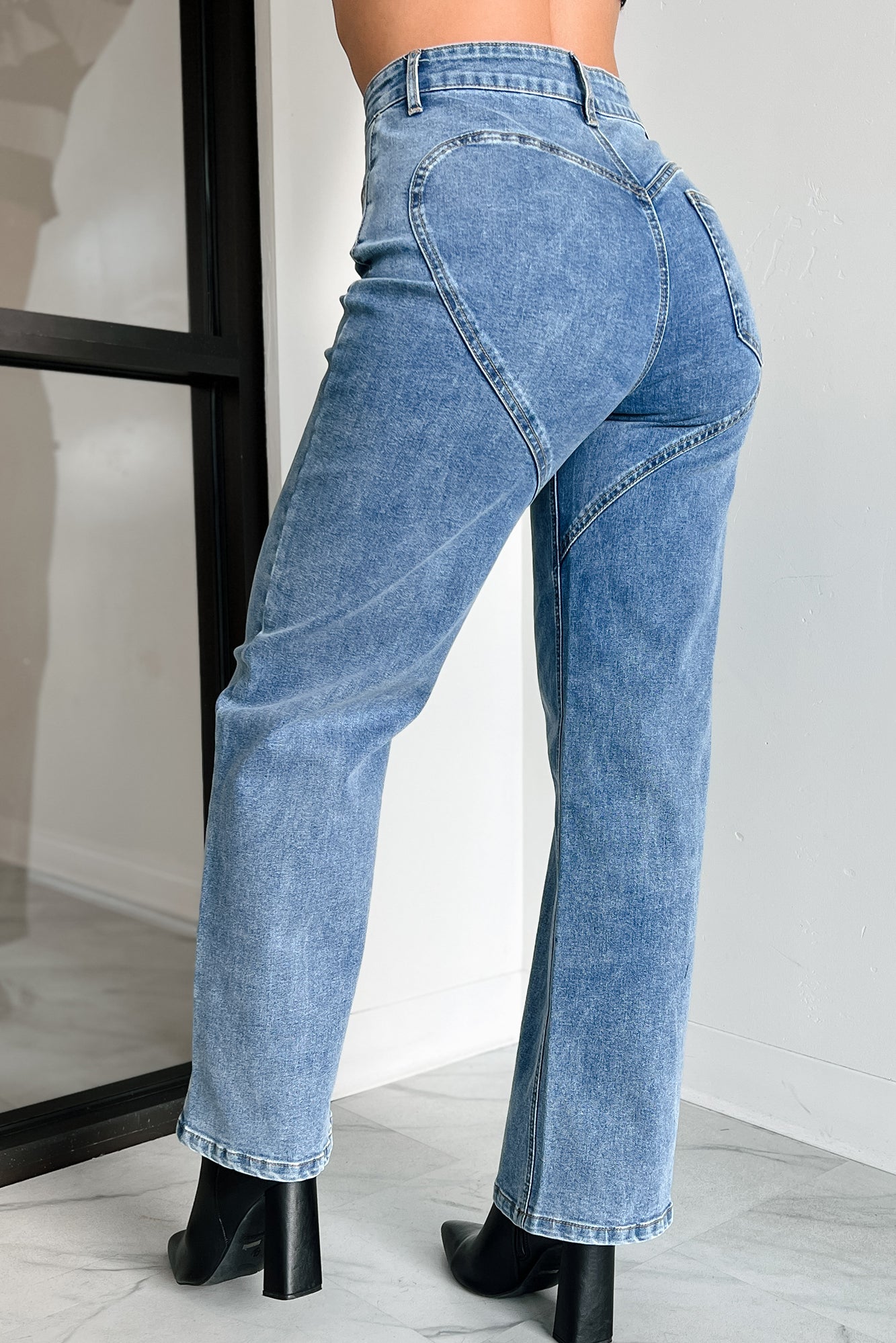 Tyelee NanaMacs Original Non-Distressed Wide Leg Jeans (Medium