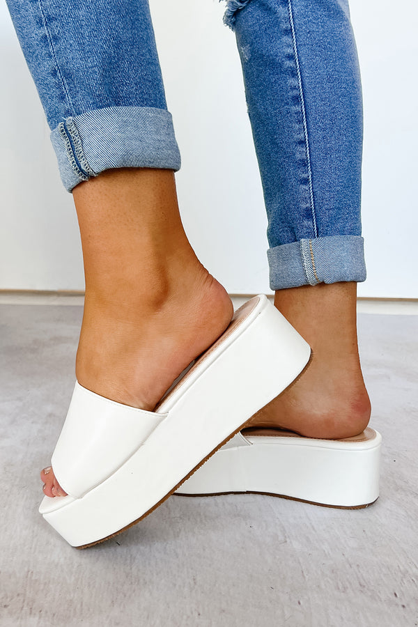 Effortless Edge Platform Wedge Sandals (White)