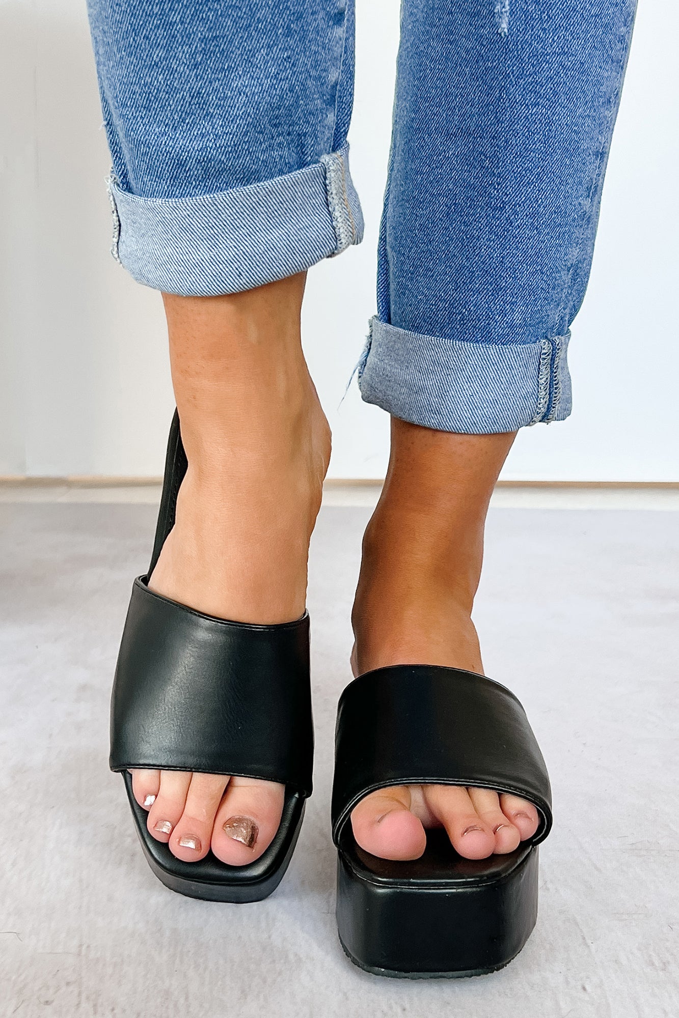 Effortless Edge Platform Wedge Sandals (Black) - NanaMacs