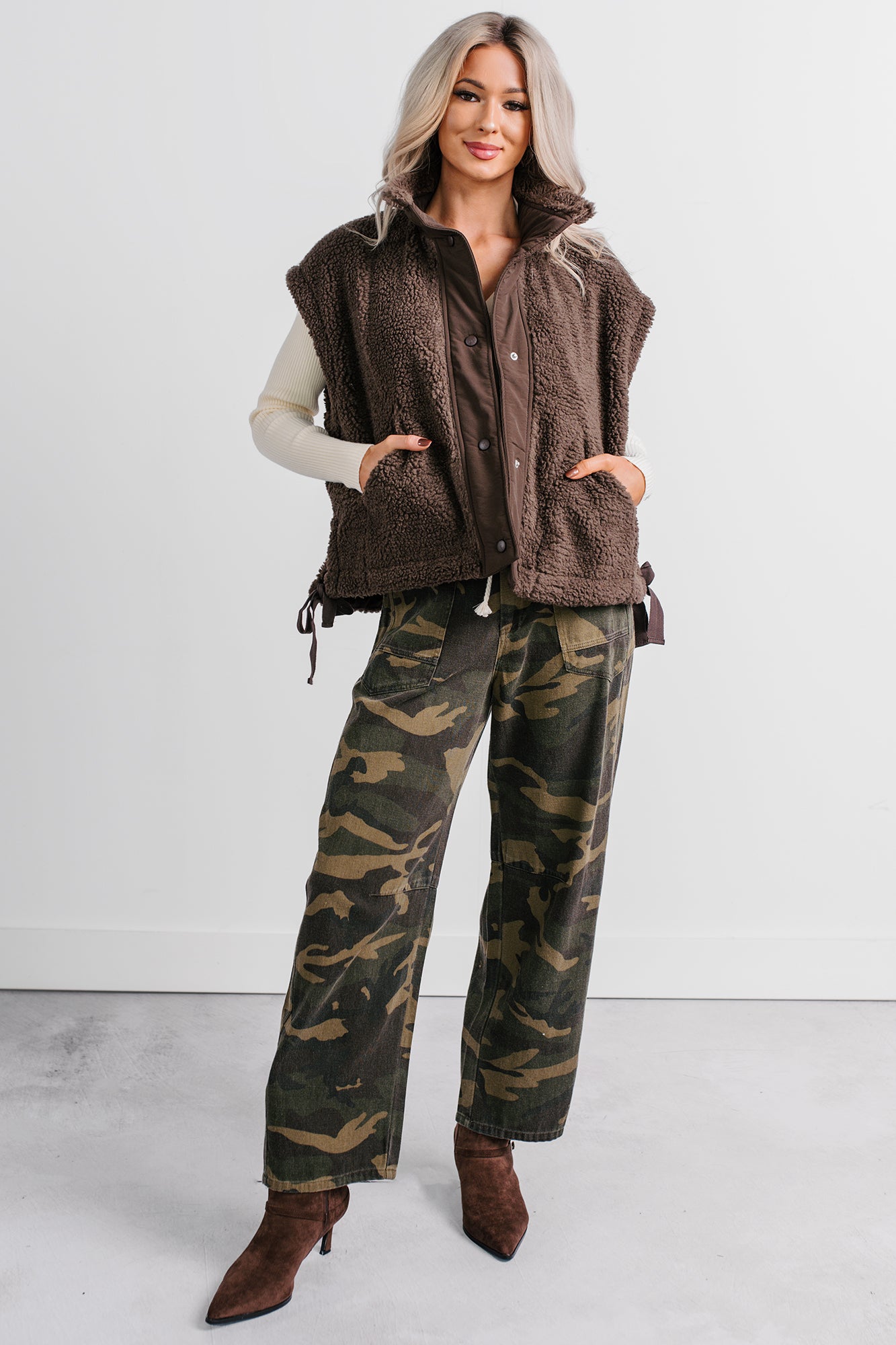 Frosted Glow High Neck Button Up Sherpa Vest (Brown) - NanaMacs