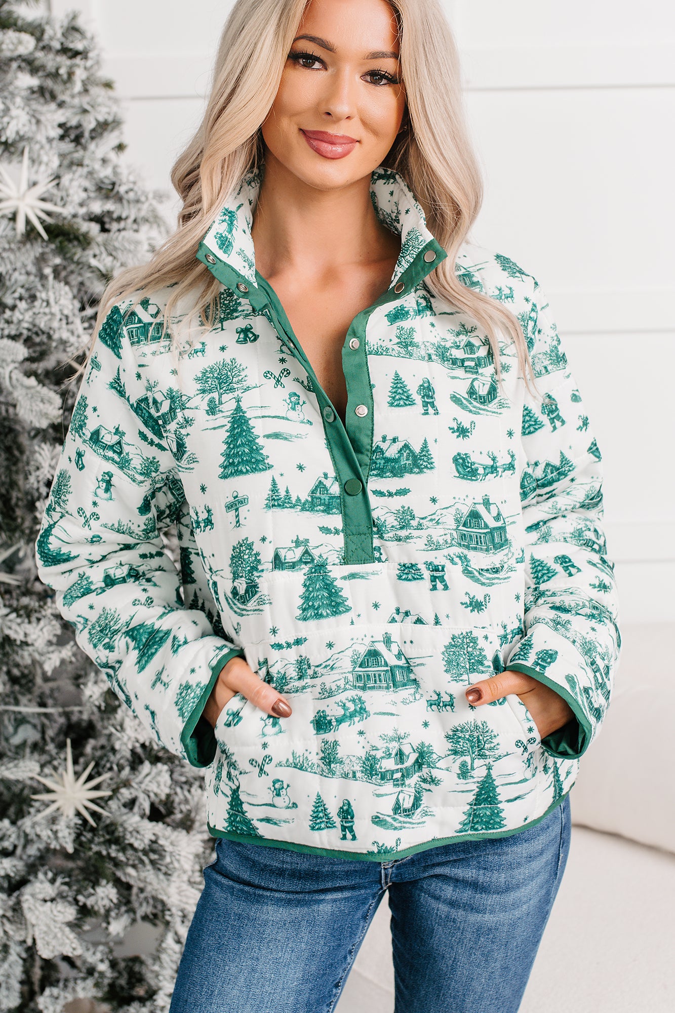 Silver Eve Christmas Print Puffer Pullover (Hunter Green) - NanaMacs