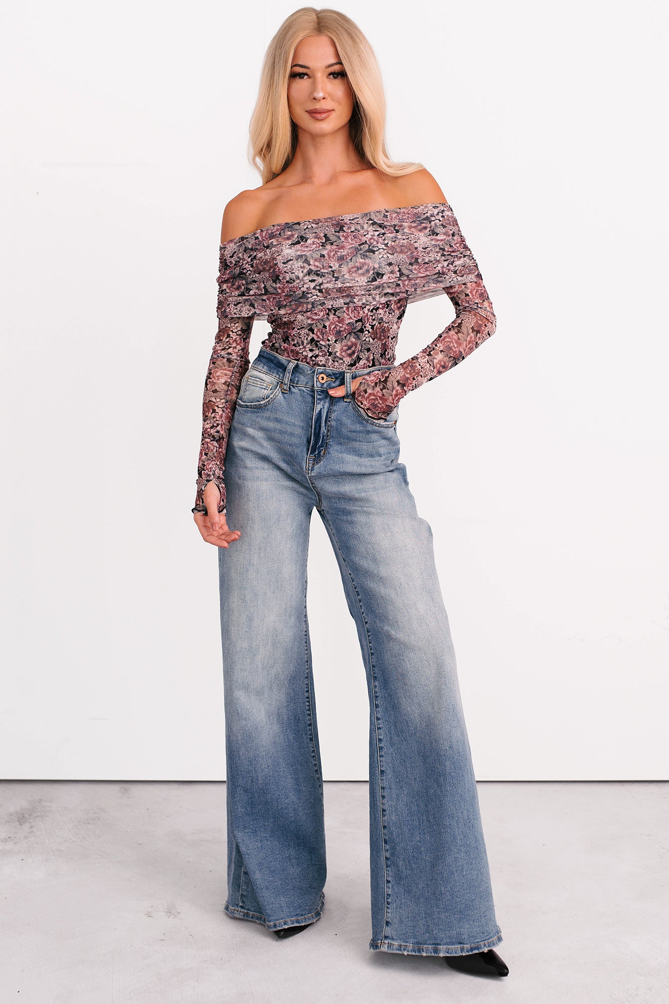 Mickie Special A High Rise Wide Leg Jeans (Medium) - NanaMacs