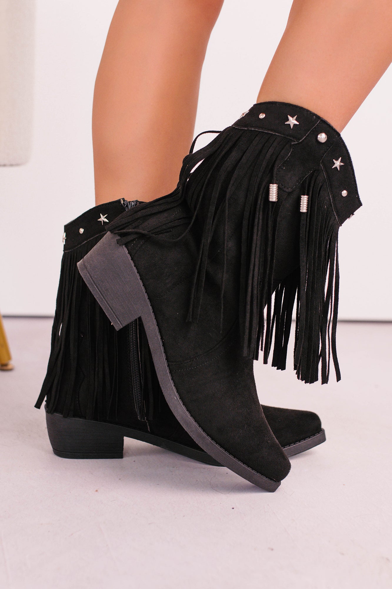 Denim & Daisies Tassel Western Booties (Black) - NanaMacs
