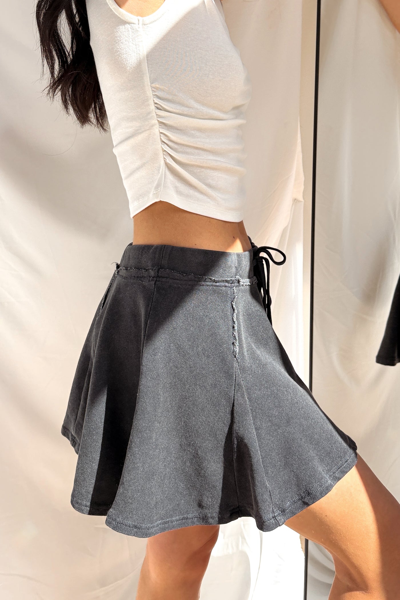 Off Duty Icon Acid Wash Knit Skort (Black) - NanaMacs