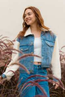 Meeting Friends Sherpa Denim Jacket (Denim) - NanaMacs