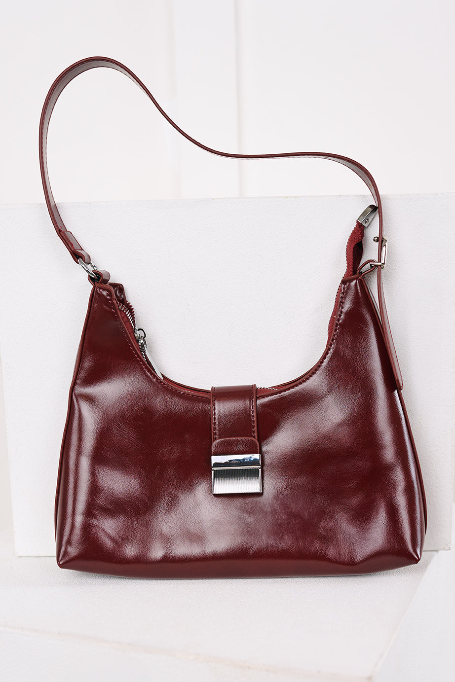 Vogue Visionary Faux Leather Handbag (Red) - NanaMacs