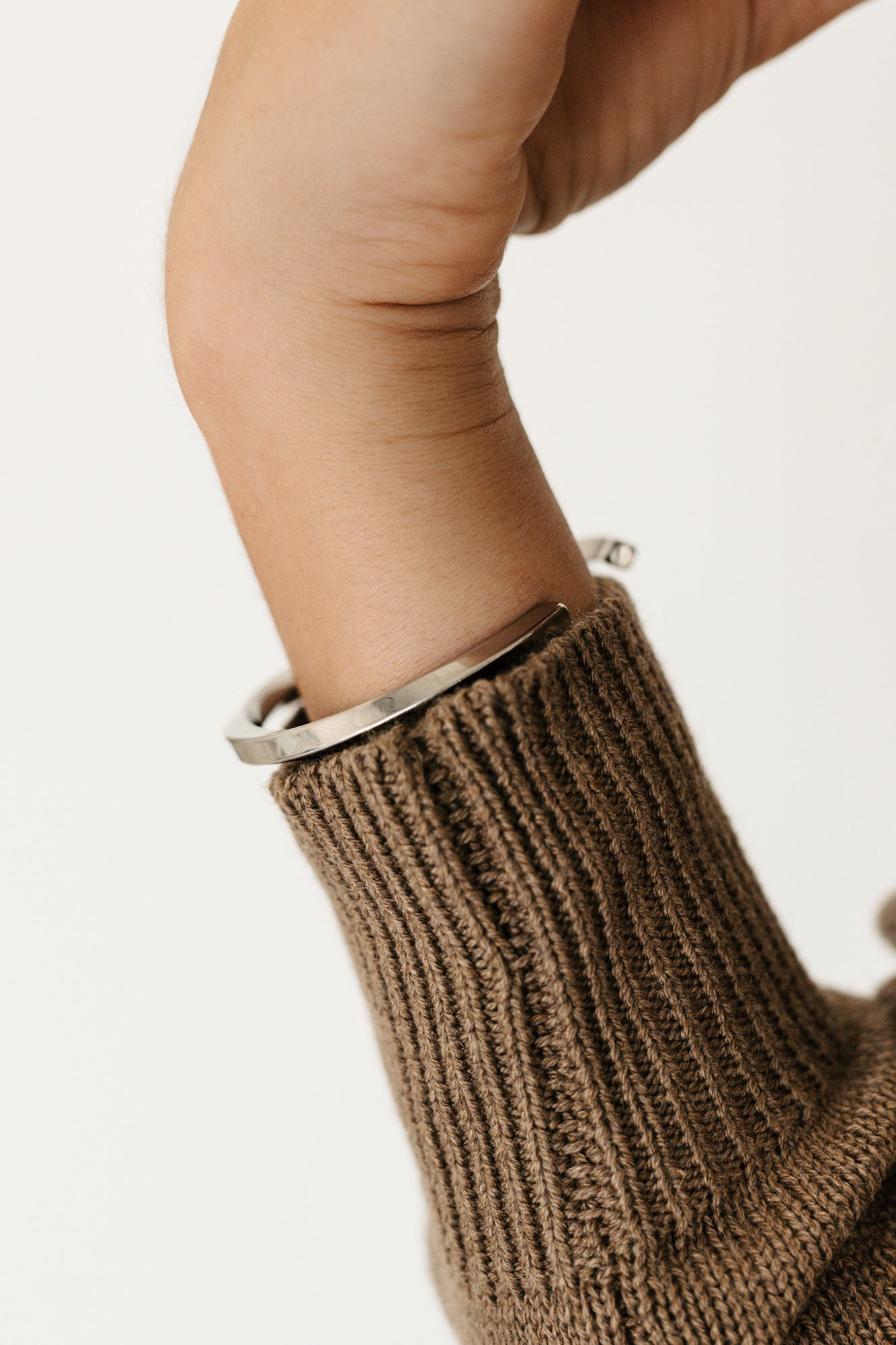 Brilliantly You Twist Cuff Bracelet (Silver) - NanaMacs