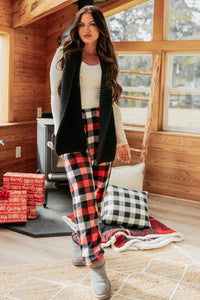 Snowbound Season Cable Knit Scarf (Black) - NanaMacs