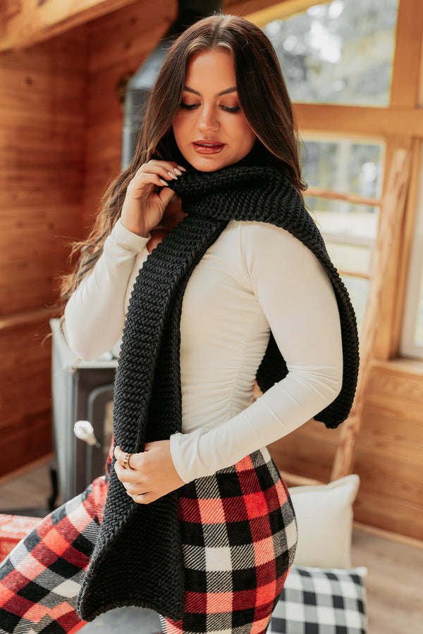 Snowbound Season Cable Knit Scarf (Black) - NanaMacs