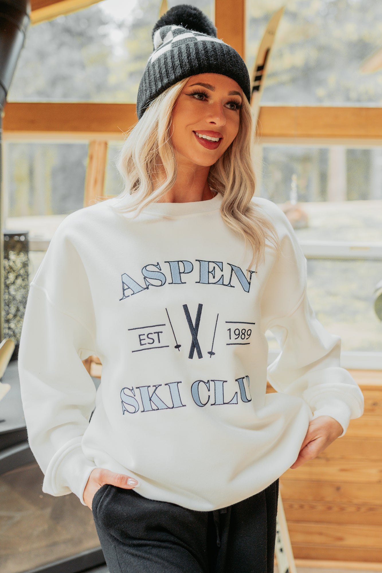 "Aspen Ski Club" Embroidered Sweatshirt (White) - NanaMacs