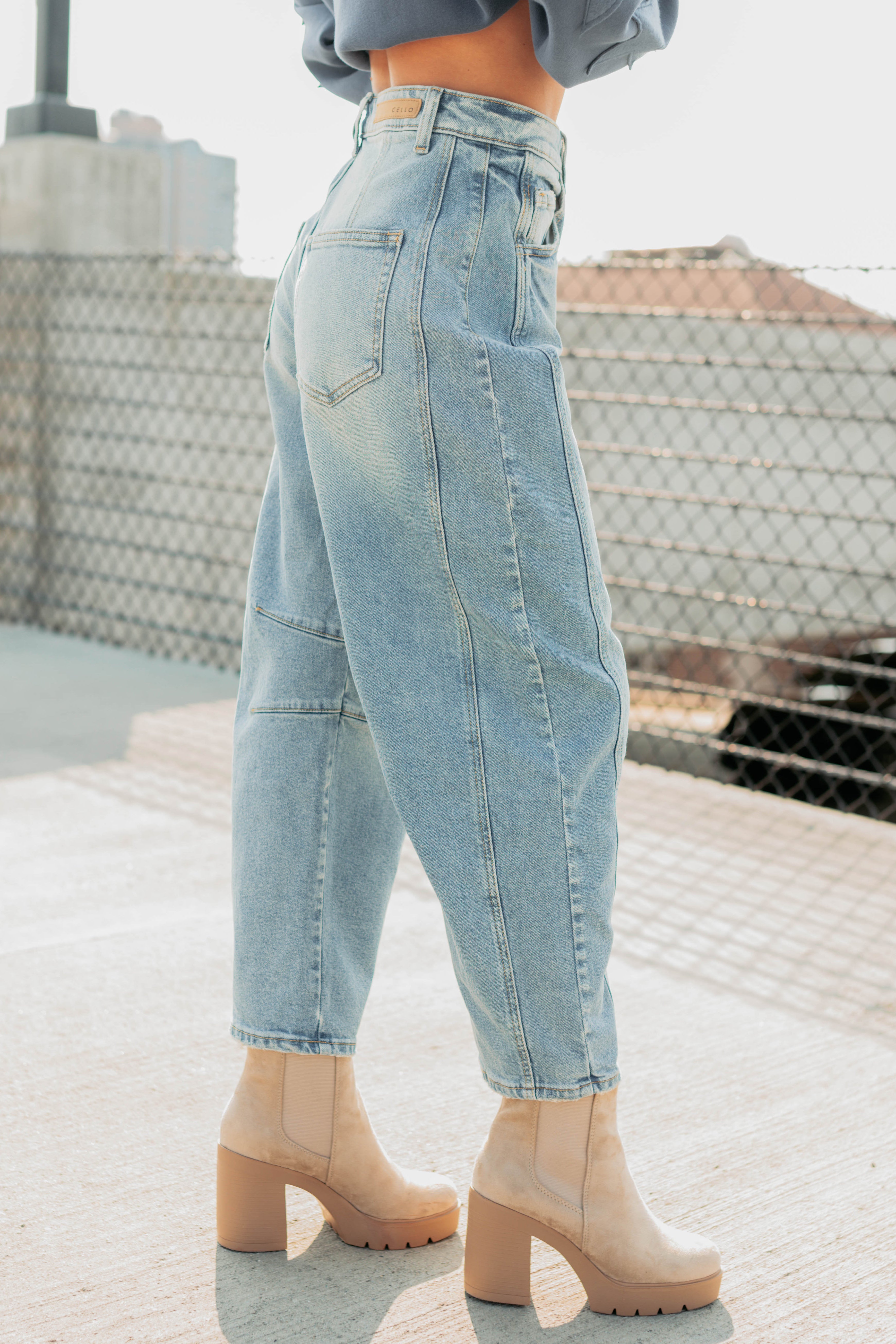 Colette Mid Rise Barrel Cello Jeans (Vintage Medium) - NanaMacs