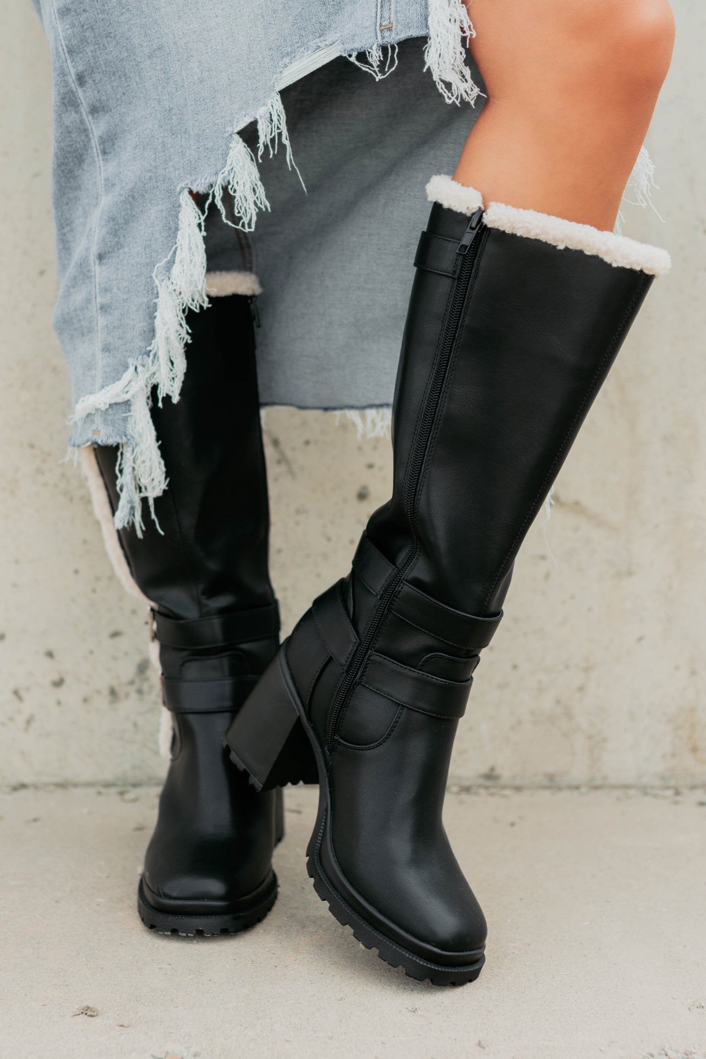 Moscow Sherpa Trim Knee High Platform Boots (Black) - NanaMacs