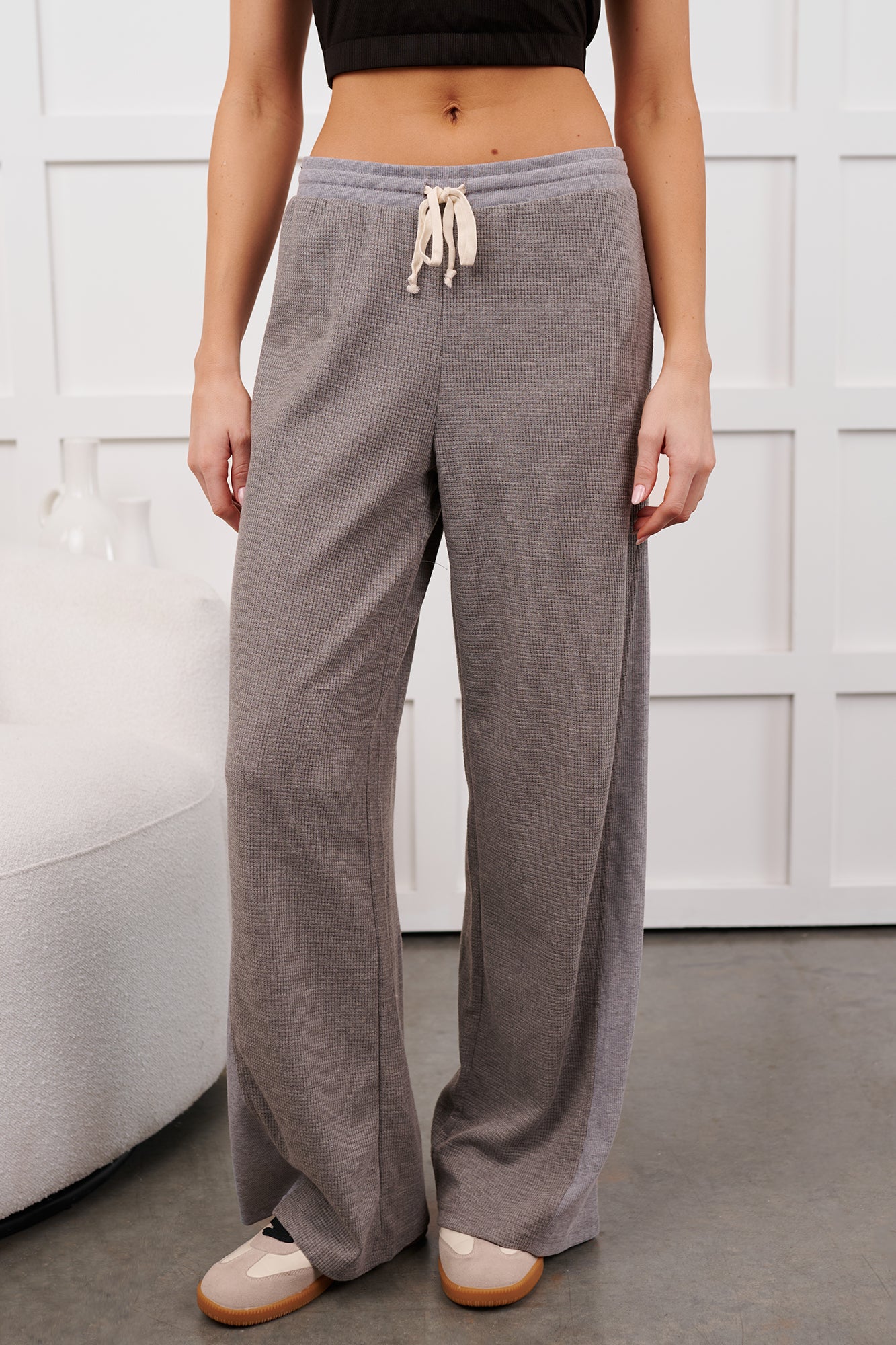 In The Daylight Contrast Tie Waffle Knit Pants (Heather Gray
