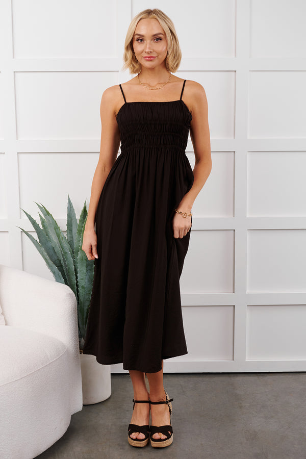 Major Flirt Sleeveless Smocked Midi Dress (Black) - NanaMacs