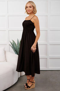 Major Flirt Sleeveless Smocked Midi Dress (Black)