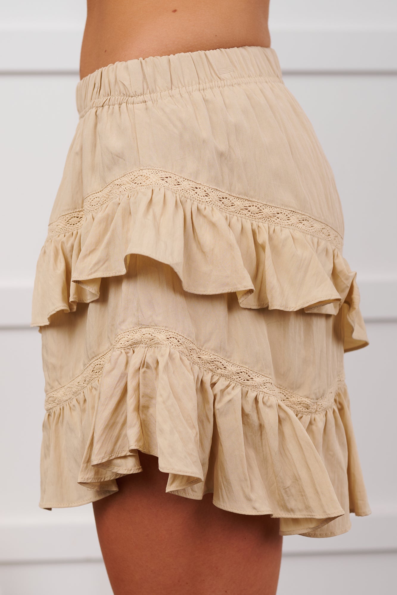 Star Guides High Rise Detailed Layered Shorts (Taupe)