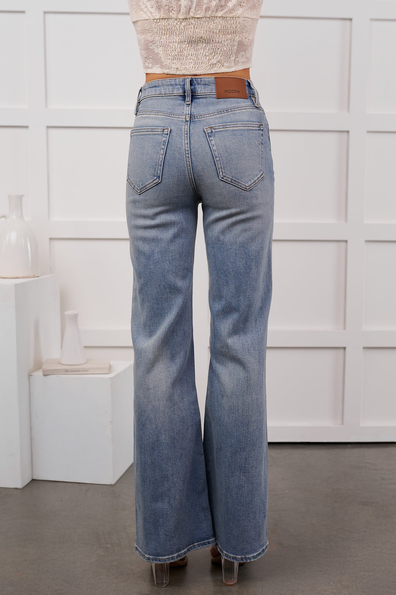 Kamryn Wide Leg Hidden Jeans (Medium Vintage)