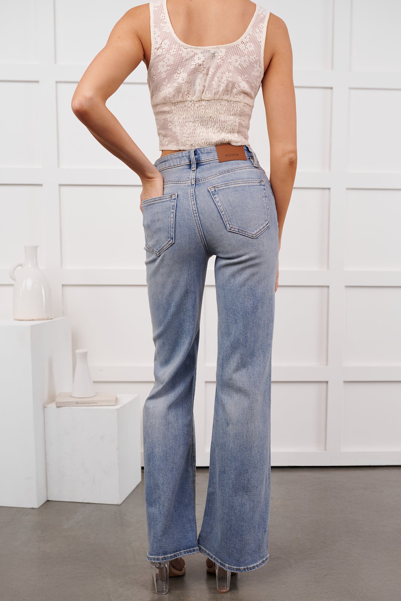 Kamryn Wide Leg Hidden Jeans (Medium Vintage)