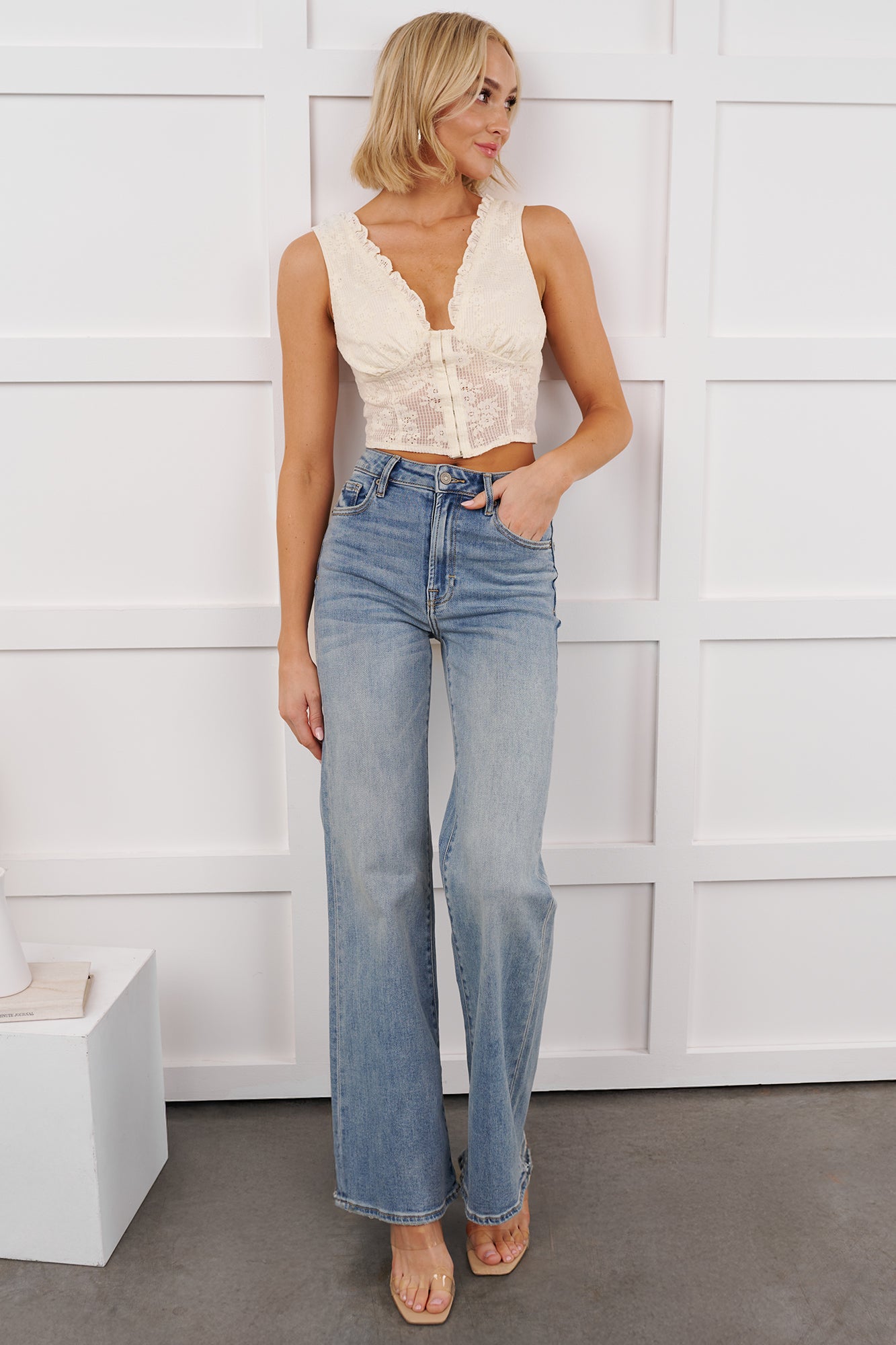 Kamryn Wide Leg Hidden Jeans (Medium Vintage)