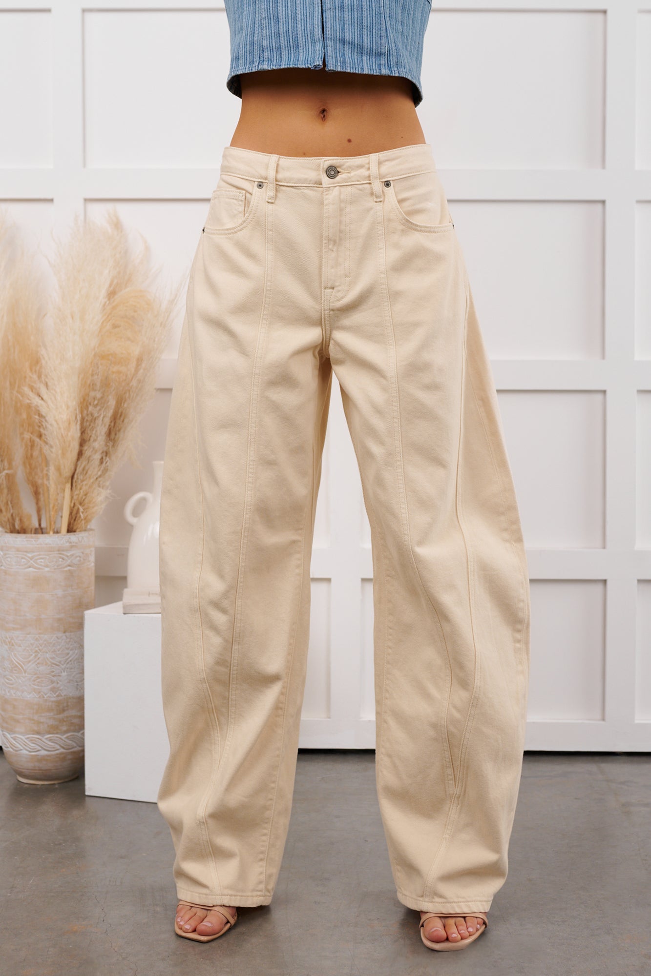 Ventura High Rise Barrel Hidden Jeans (Ecru)