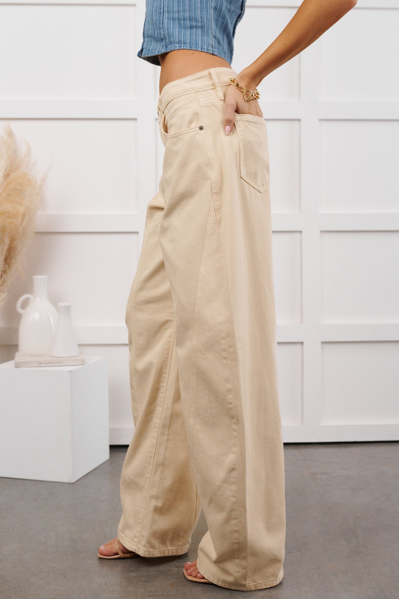 Ventura High Rise Barrel Hidden Jeans (Ecru)