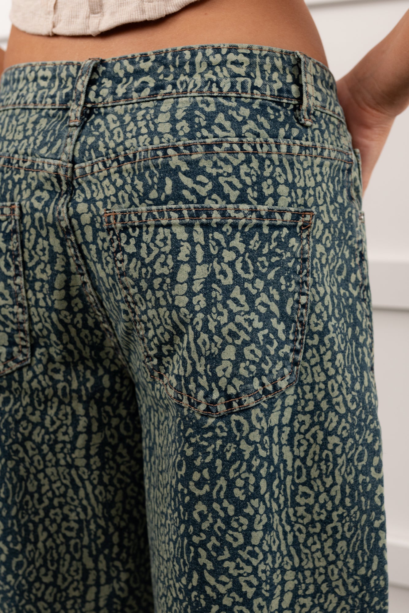 Boden Leopard Wide Leg ANWND Jeans (Denim) - NanaMacs