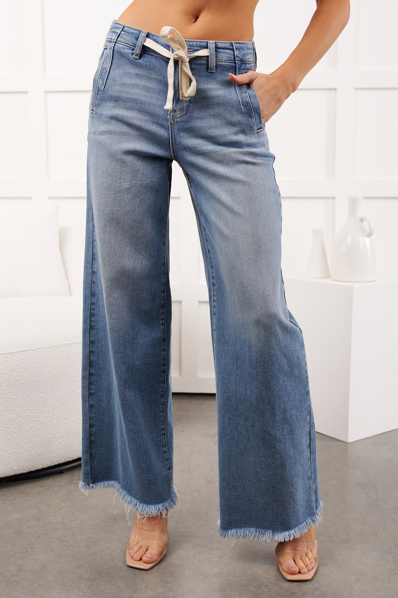 Barnes High Rise Wide Leg Risen Jeans (Light)