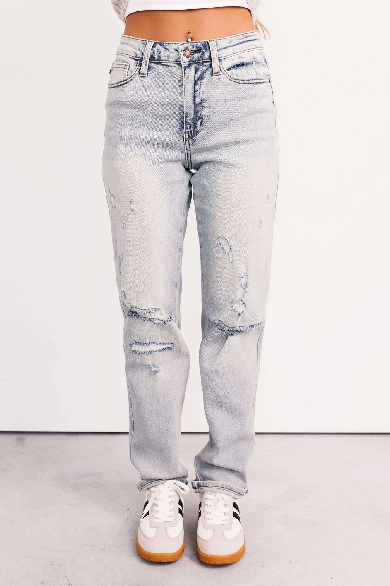 Meadow Mid Rise Judy Blue Boyfriend Jeans (Light) - NanaMacs