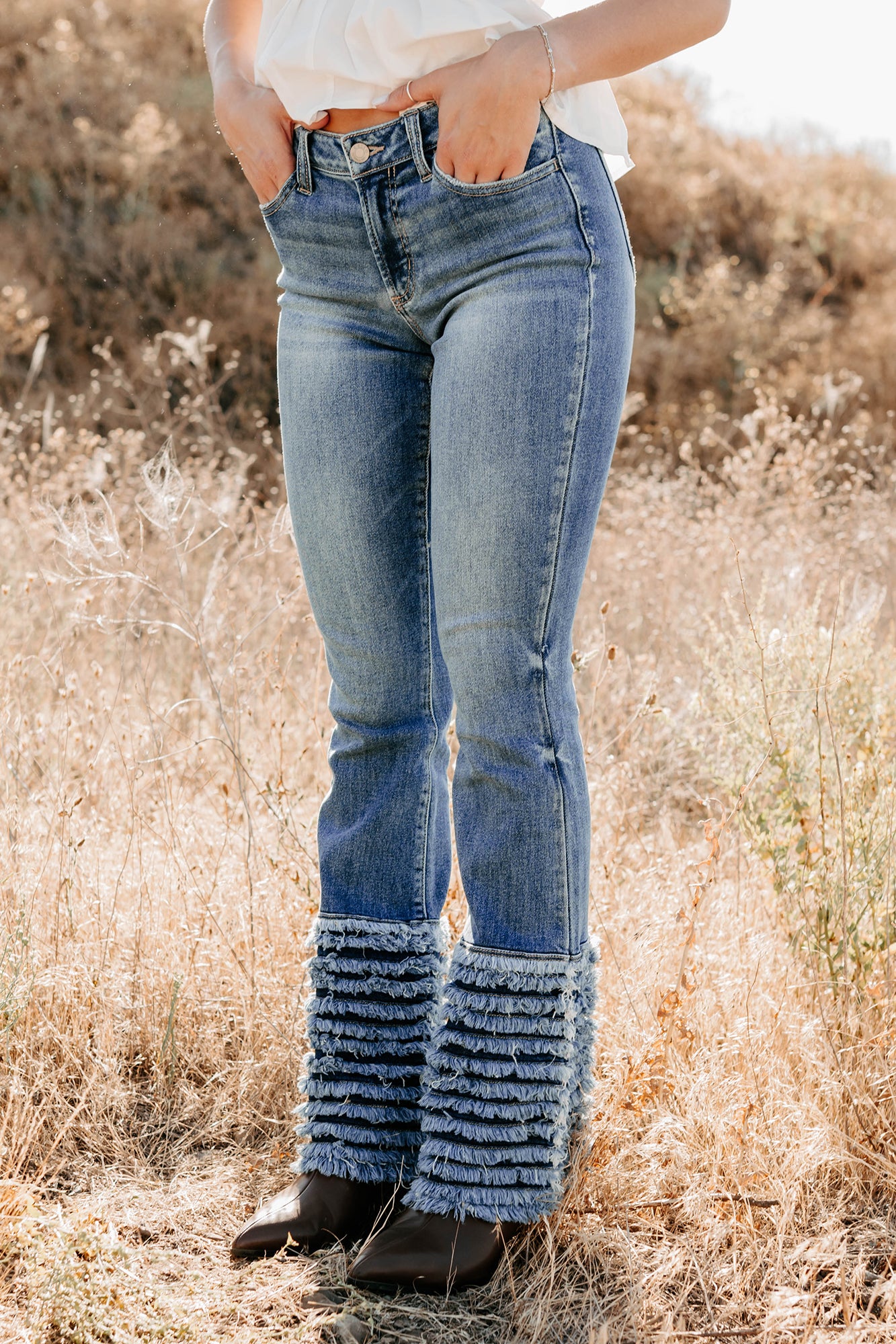 Vera Mid Rise Frayed Hem Cello Flare Jeans (Medium) - NanaMacs