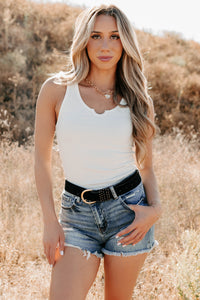 Daily Icon Notched Signature 8 Rib Knit Tank (Off White) - NanaMacs