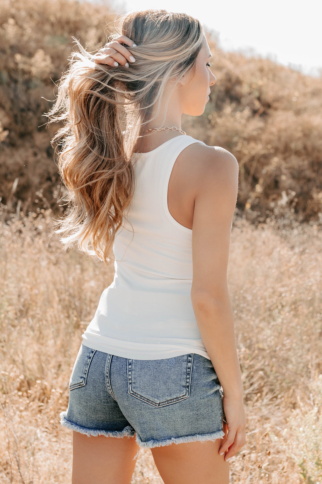 Daily Icon Notched Signature 8 Rib Knit Tank (Off White) - NanaMacs