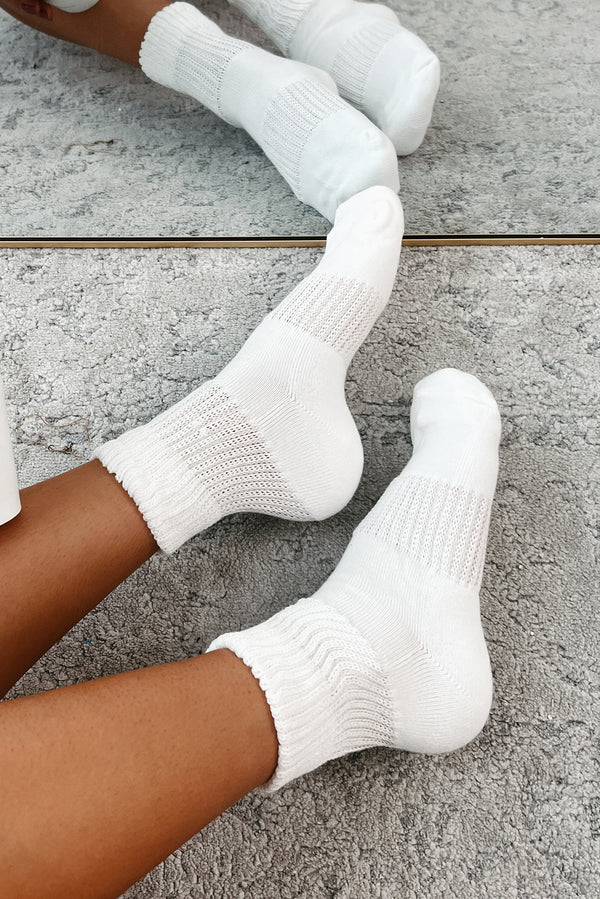 Wandering Feet Solid Quarter Socks (White) - NanaMacs