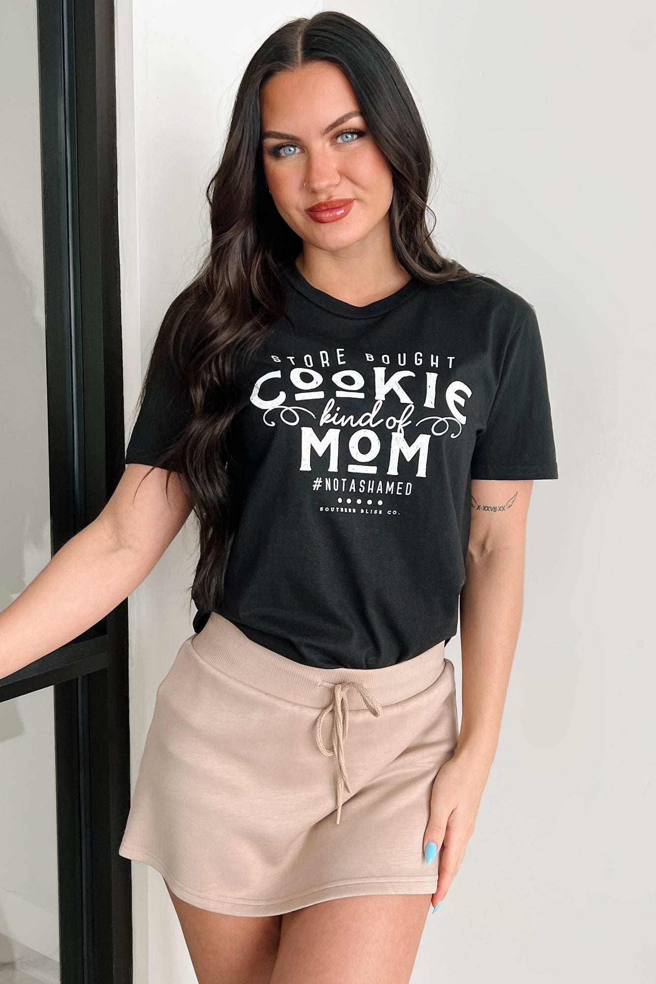 "Store Bought Cookie Kind Of Mom" Graphic T-Shirt (Black) - NanaMacs