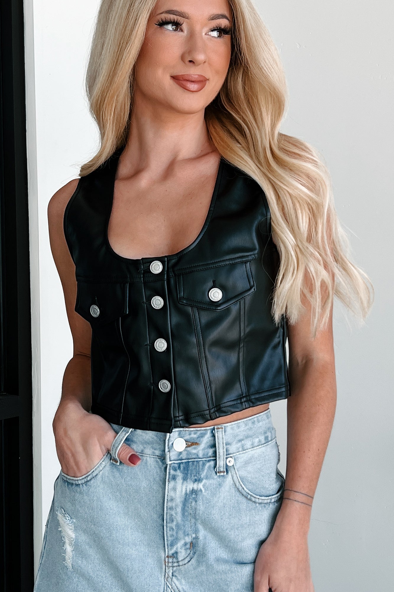 Ria Sleeveless Pleather Vest (Black)