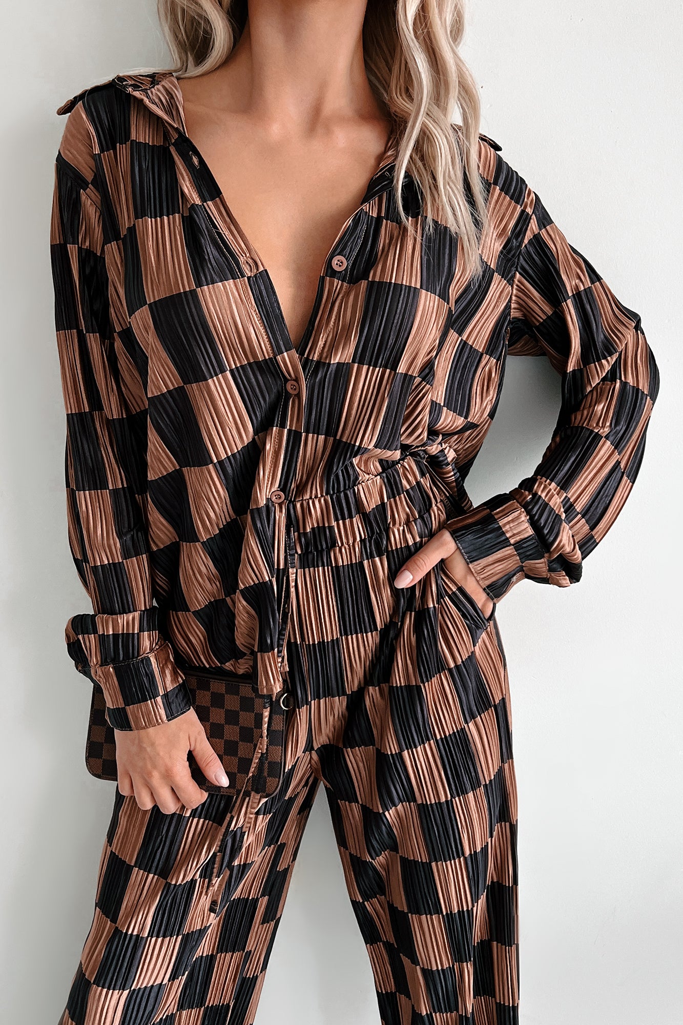 Personality On Point Checker Plisse Two-Piece Set (Taupe/Black) - NanaMacs