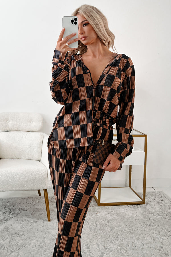 Personality On Point Checker Plisse Two-Piece Set (Taupe/Black) - NanaMacs