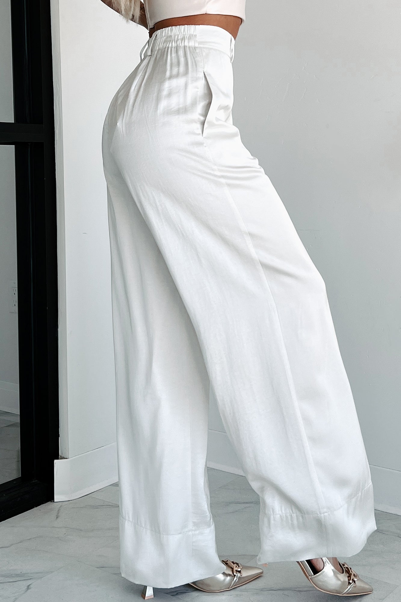 Focus Meetings High Waist Satin Pants (Pearl)