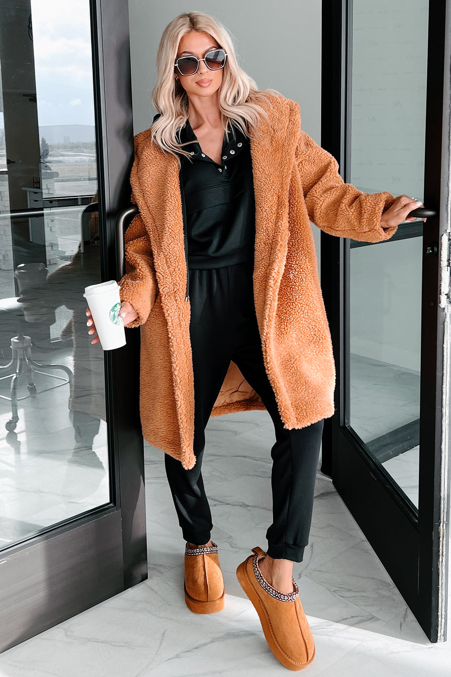 Frosty But Fabulous Oversized Sherpa Coat (Camel) - NanaMacs